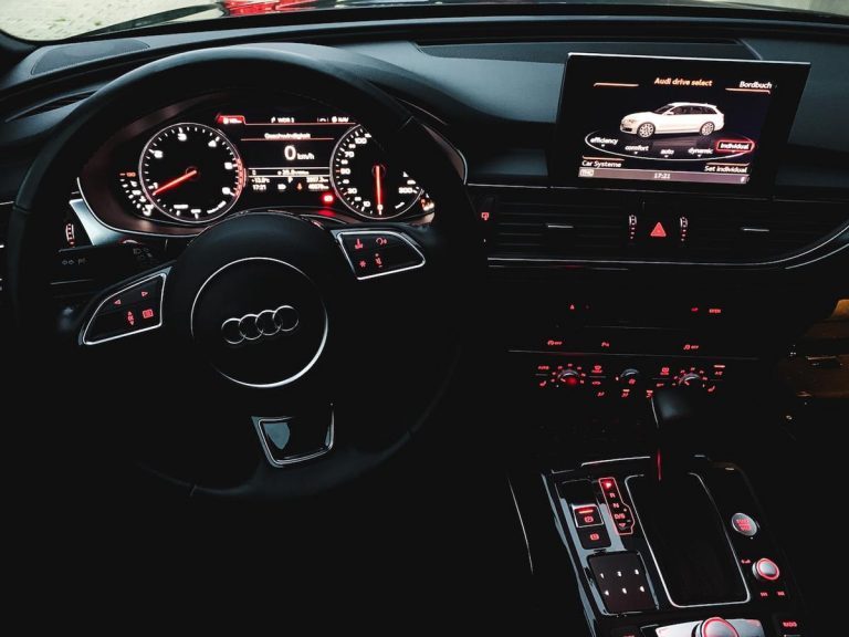 Audi A4 e-tron